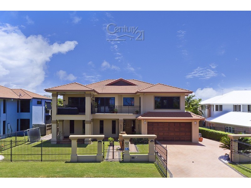 17 The Boulevard, Redland Bay QLD 4165