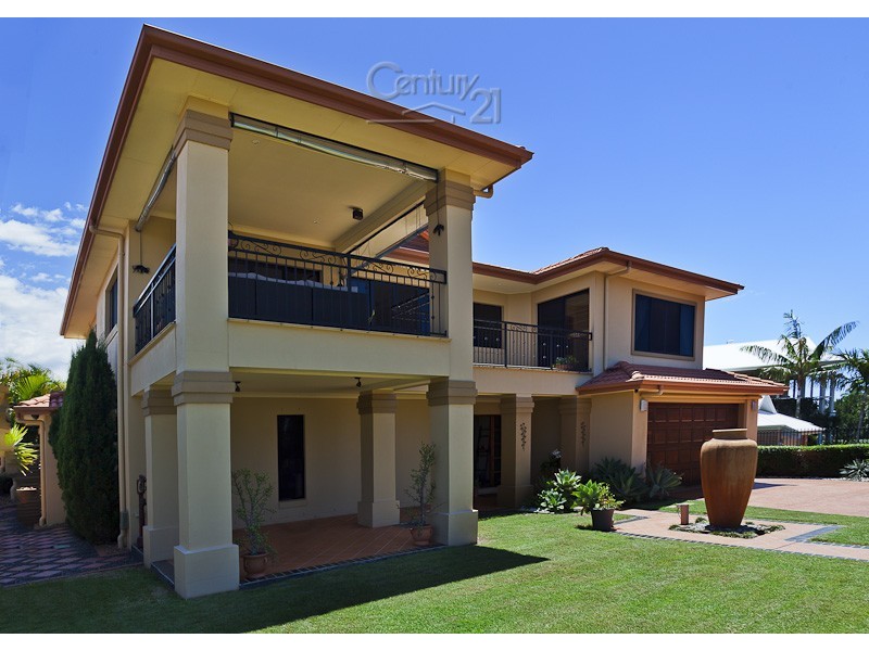 17 The Boulevard, Redland Bay QLD 4165