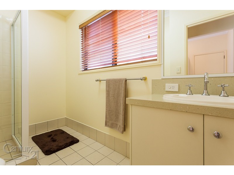 11 Mathison Court, Redland Bay QLD 4165