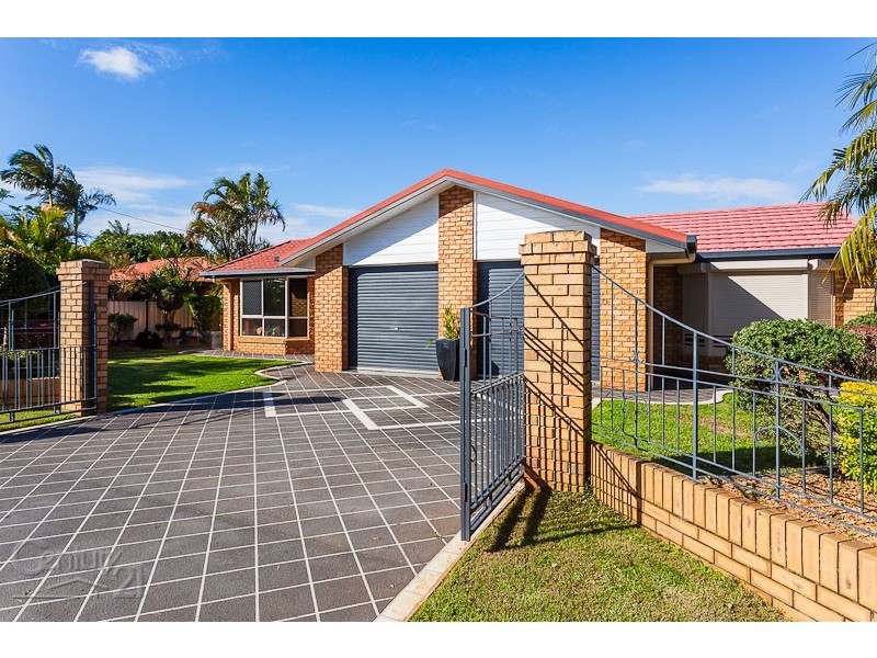 13 School Road, Victoria Point QLD 4165