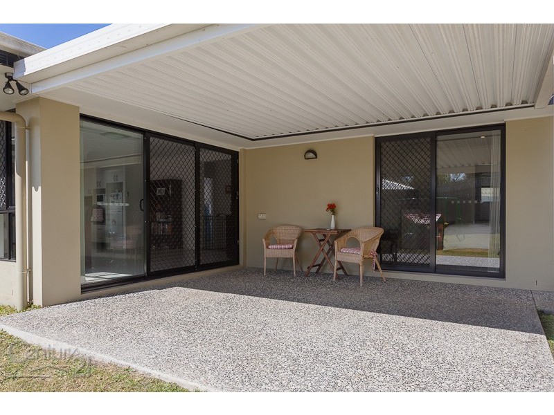 10 Mervyn Crescent, Redland Bay QLD 4165