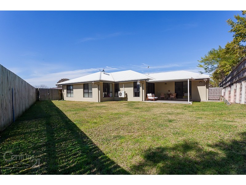10 Mervyn Crescent, Redland Bay QLD 4165