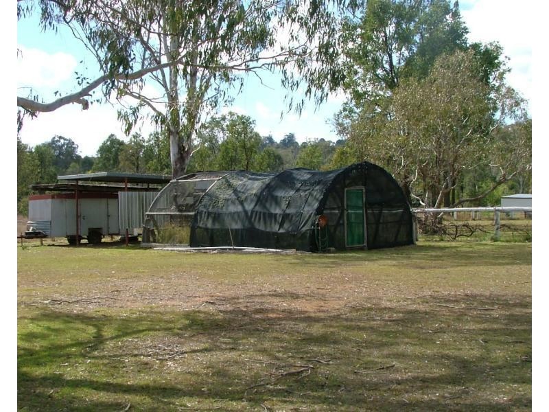 20 Grey Street, Nanango QLD 4615