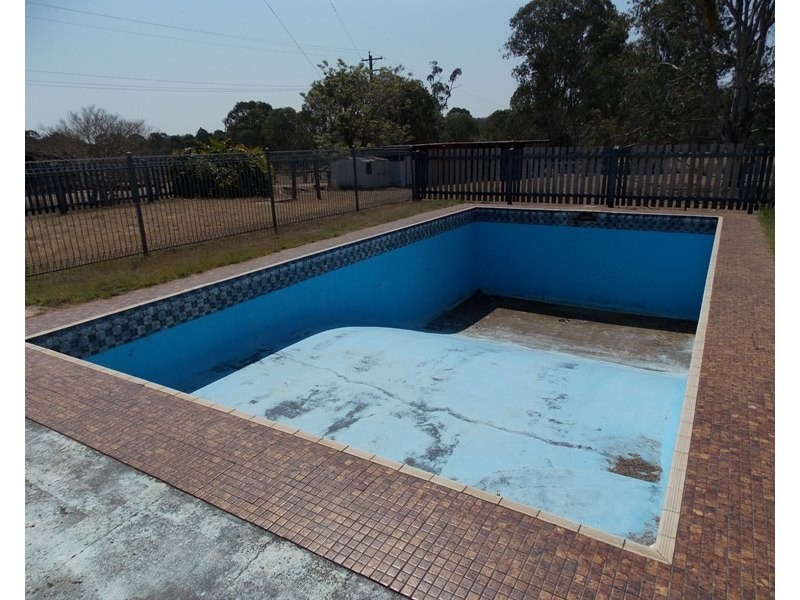 20 Grey Street, Nanango QLD 4615