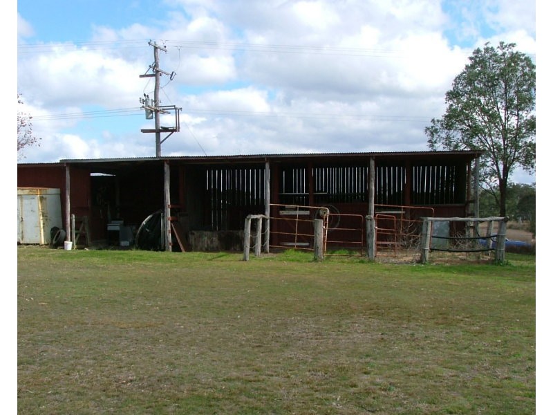 20 Grey Street, Nanango QLD 4615