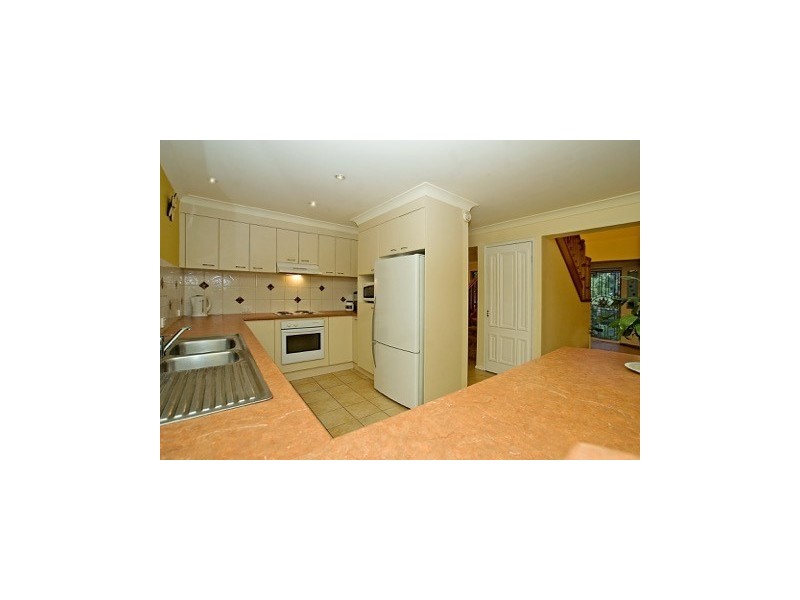 5 BEATON COURT, Ormeau QLD 4208