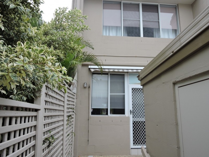 8/2 Venus Court, Banksia Beach QLD 4507