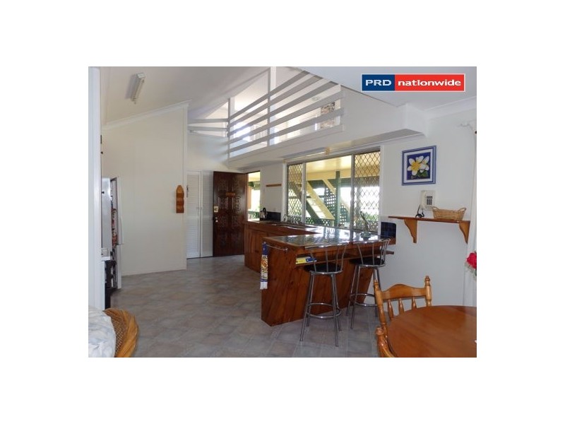 98 Biggs Avenue, Beachmere QLD 4510