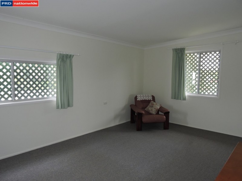 98 Biggs Avenue, Beachmere QLD 4510