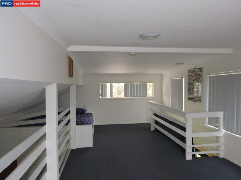 98 Biggs Avenue, Beachmere QLD 4510