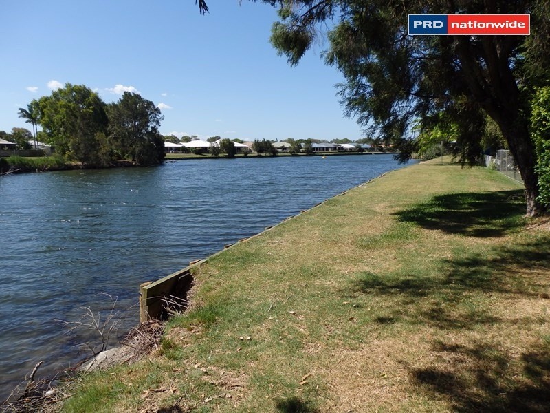 98 Biggs Avenue, Beachmere QLD 4510