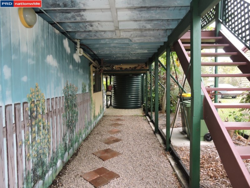 98 Biggs Avenue, Beachmere QLD 4510