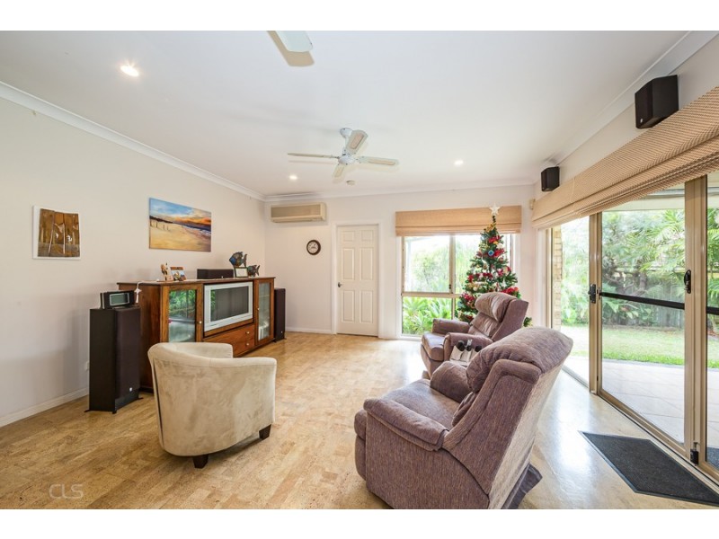 6 Seaforth Street, Sandstone Point QLD 4511