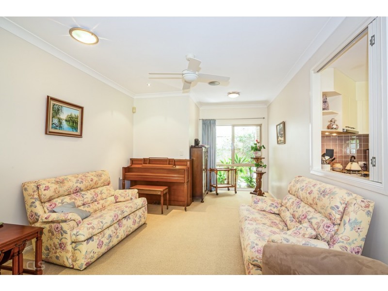 6 Seaforth Street, Sandstone Point QLD 4511