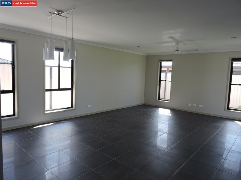14 Lungfish Circuit, Bongaree QLD 4507
