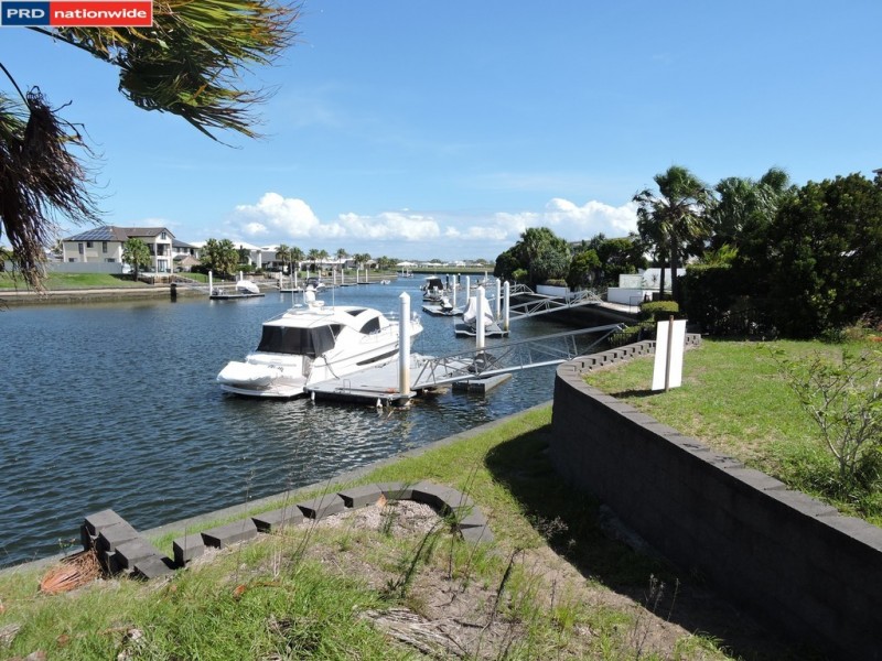 84 Cosmos Avenue, Banksia Beach QLD 4507