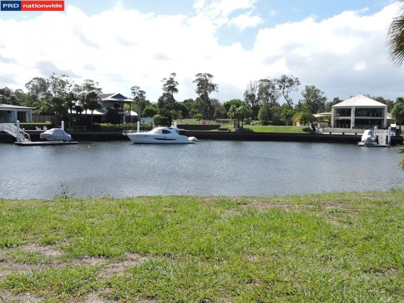 84 Cosmos Avenue, Banksia Beach QLD 4507