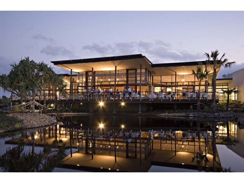 121 Voyager Drive, Banksia Beach QLD 4507