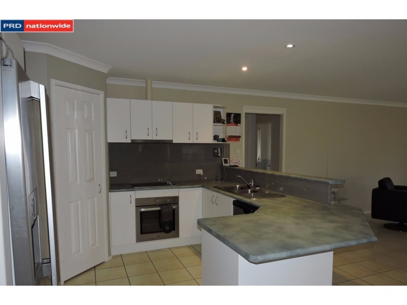 258 BESTMANN  ROAD, Sandstone Point QLD 4511