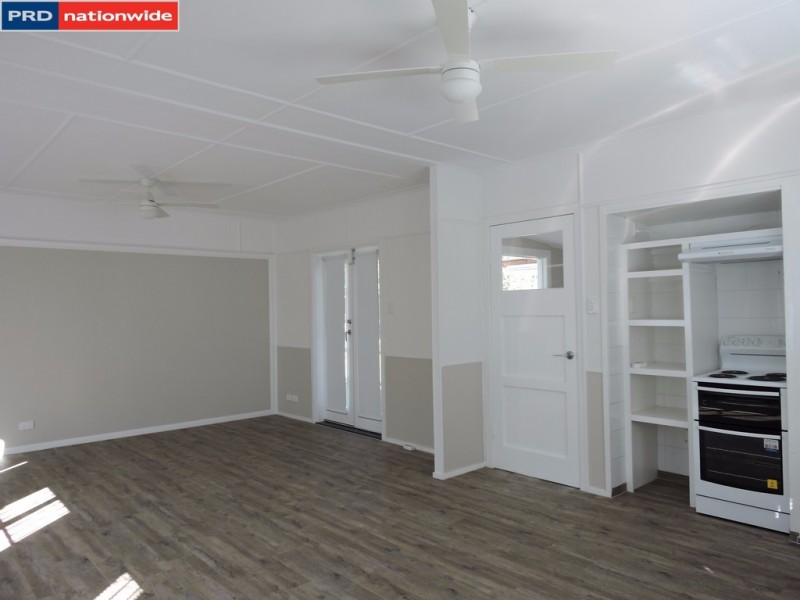 4 Cypress Ave, Woorim QLD 4507