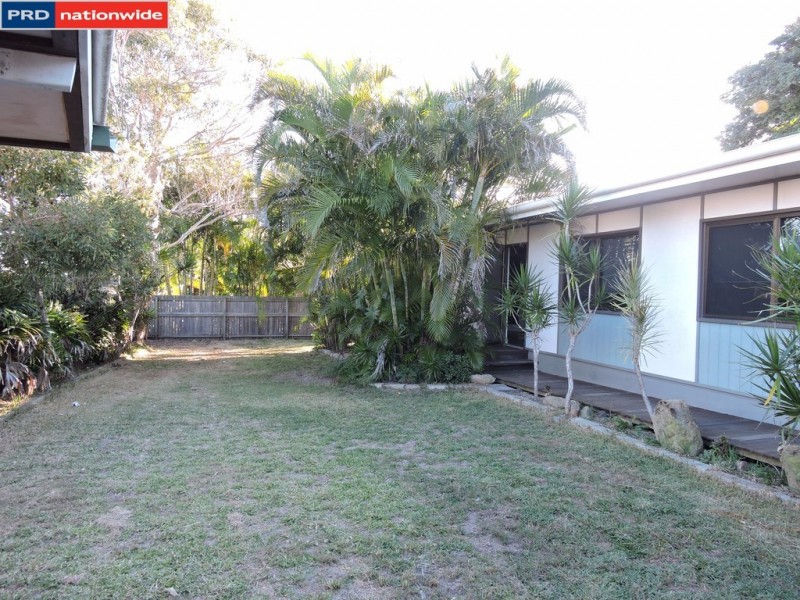19 HAZELL AVE, Banksia Beach QLD 4507