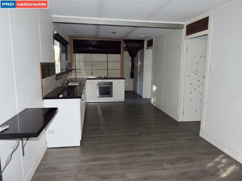 19 HAZELL AVE, Banksia Beach QLD 4507