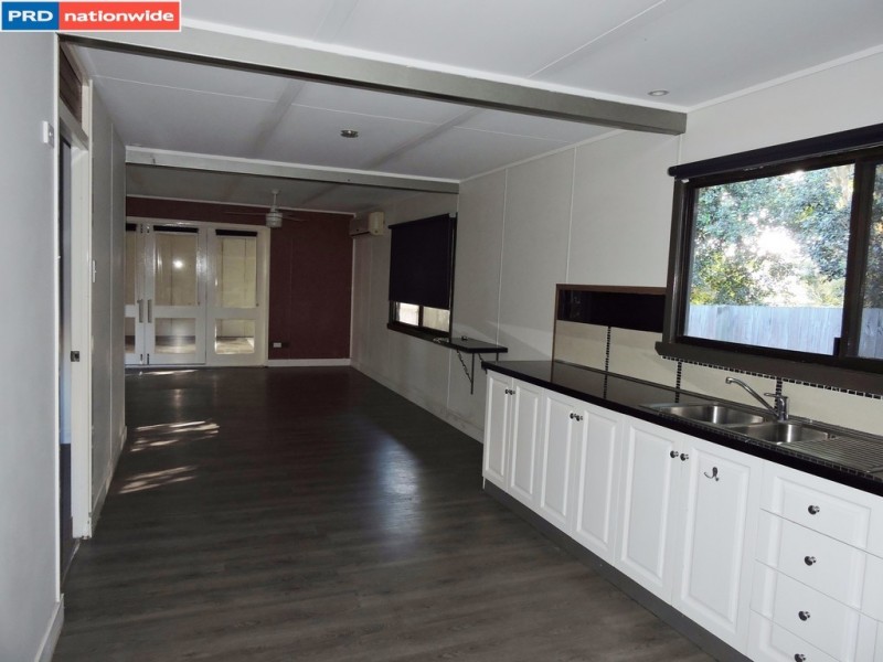 19 HAZELL AVE, Banksia Beach QLD 4507