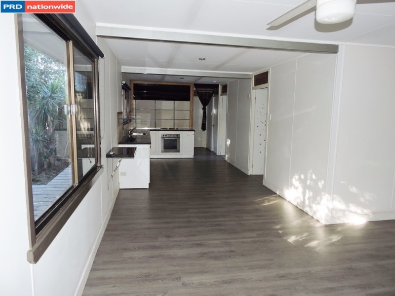 19 HAZELL AVE, Banksia Beach QLD 4507