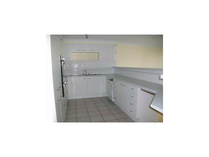 2/7 Bass Ct, Banksia Beach QLD 4507