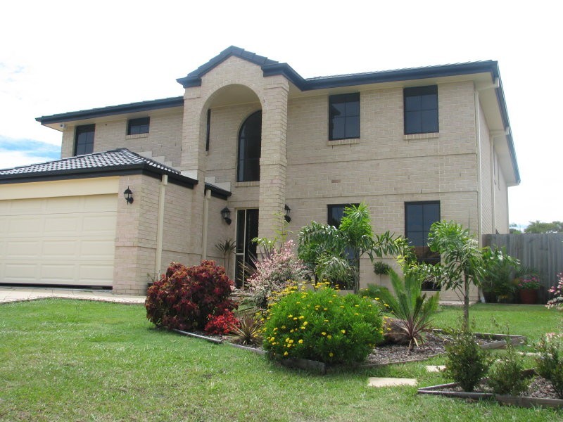 33 Anchor Ct, Banksia Beach QLD 4507
