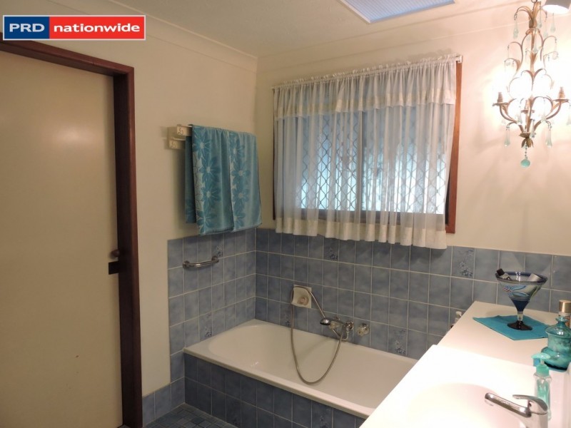 10 HAWAII COURT, Banksia Beach QLD 4507