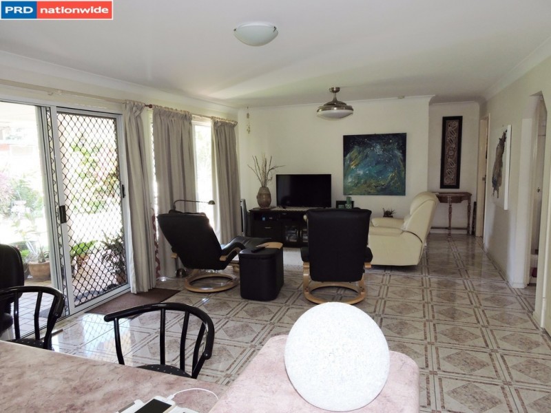 129 Bestmann Rd East, Sandstone Point QLD 4511