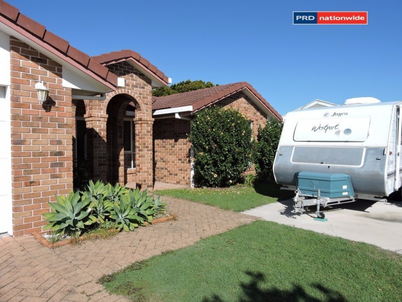 129 Bestmann Rd East, Sandstone Point QLD 4511