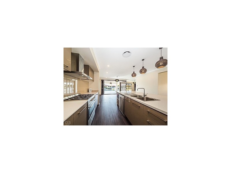 121 Voyagers Drive, Banksia Beach QLD 4507