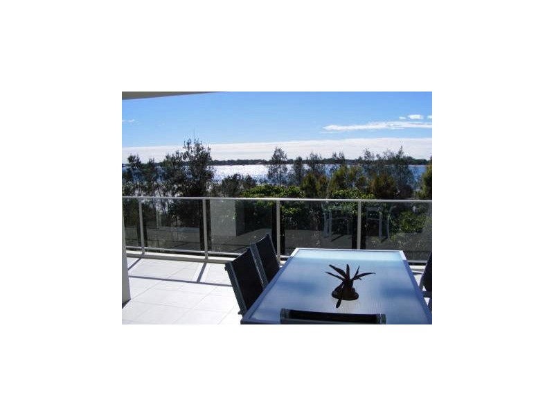 Sandstone Point QLD 4511