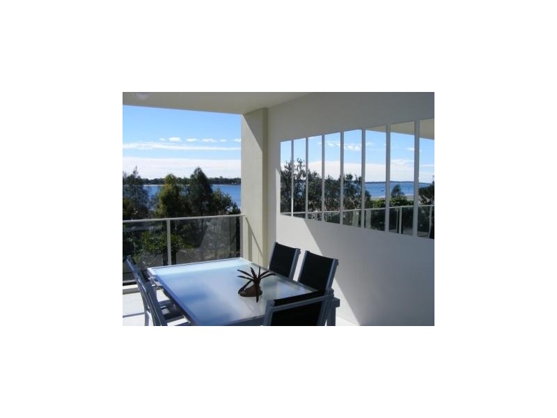 Sandstone Point QLD 4511