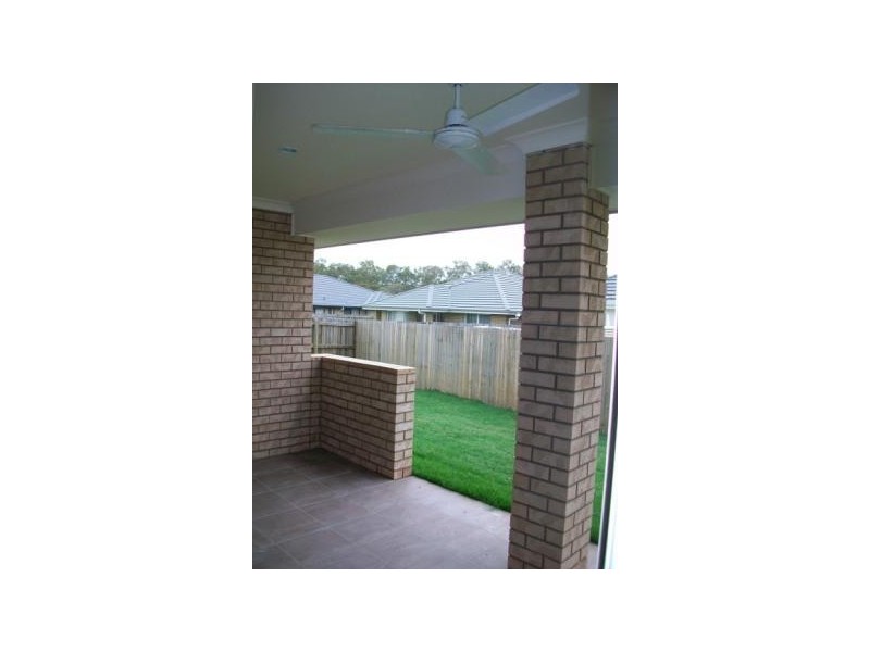 Sandstone Point QLD 4511
