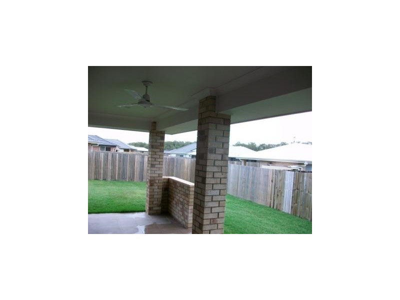 Sandstone Point QLD 4511