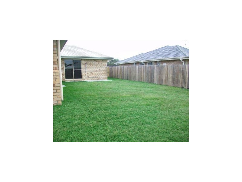 Sandstone Point QLD 4511