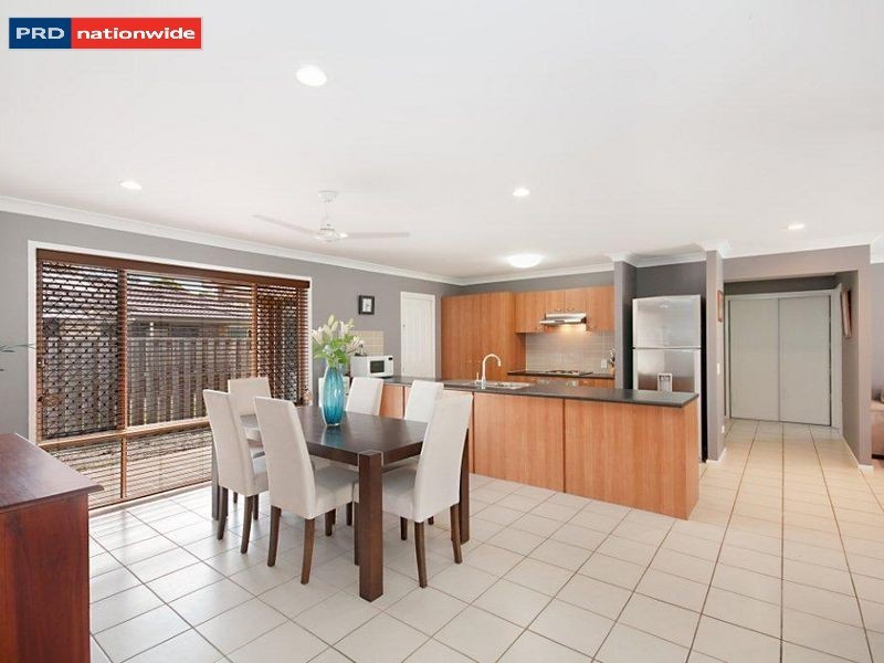 14 Myora Place, Sandstone Point QLD 4511