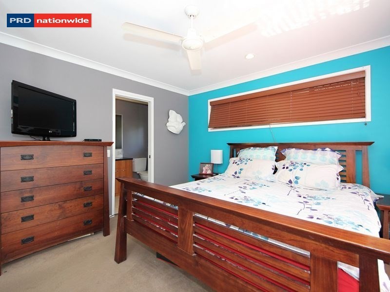 14 Myora Place, Sandstone Point QLD 4511