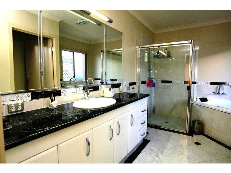 Sandstone Point QLD 4511