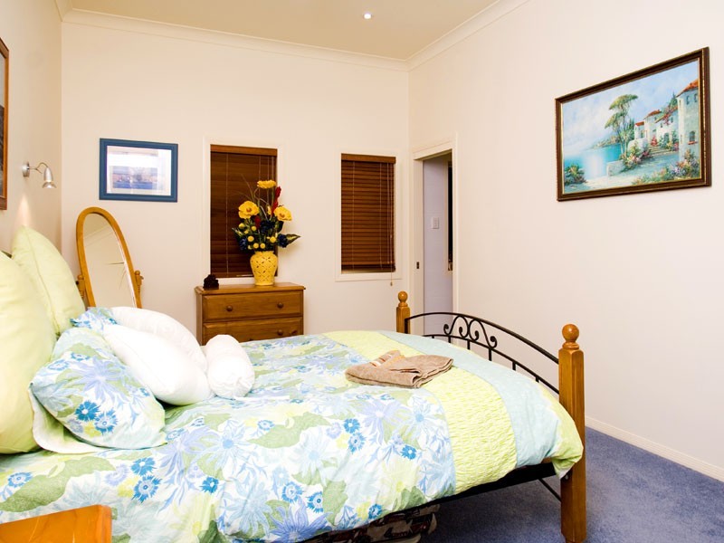 Sandstone Point QLD 4511