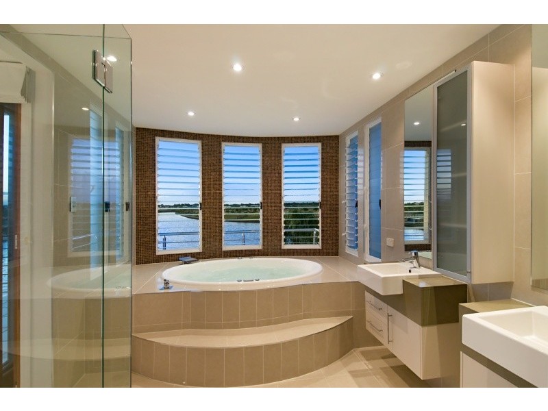 173 Marina Blvd, Bribie Island QLD 4507