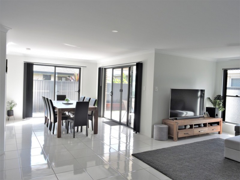 26 Cod Circuit, Bongaree QLD 4507