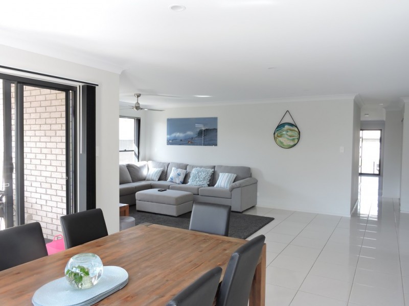 26 Cod Circuit, Bongaree QLD 4507