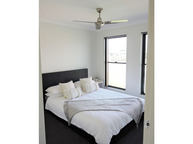 26 Cod Circuit, Bongaree QLD 4507