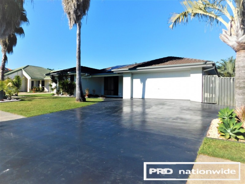 230 Endeavour Drive, Banksia Beach QLD 4507