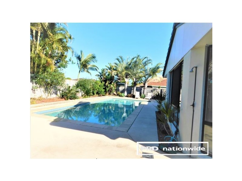 230 Endeavour Drive, Banksia Beach QLD 4507
