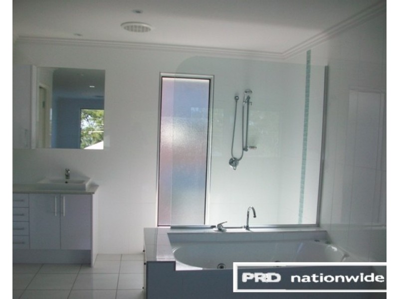 6/15-17 Sylvan Beach Esplanade, Bellara QLD 4507